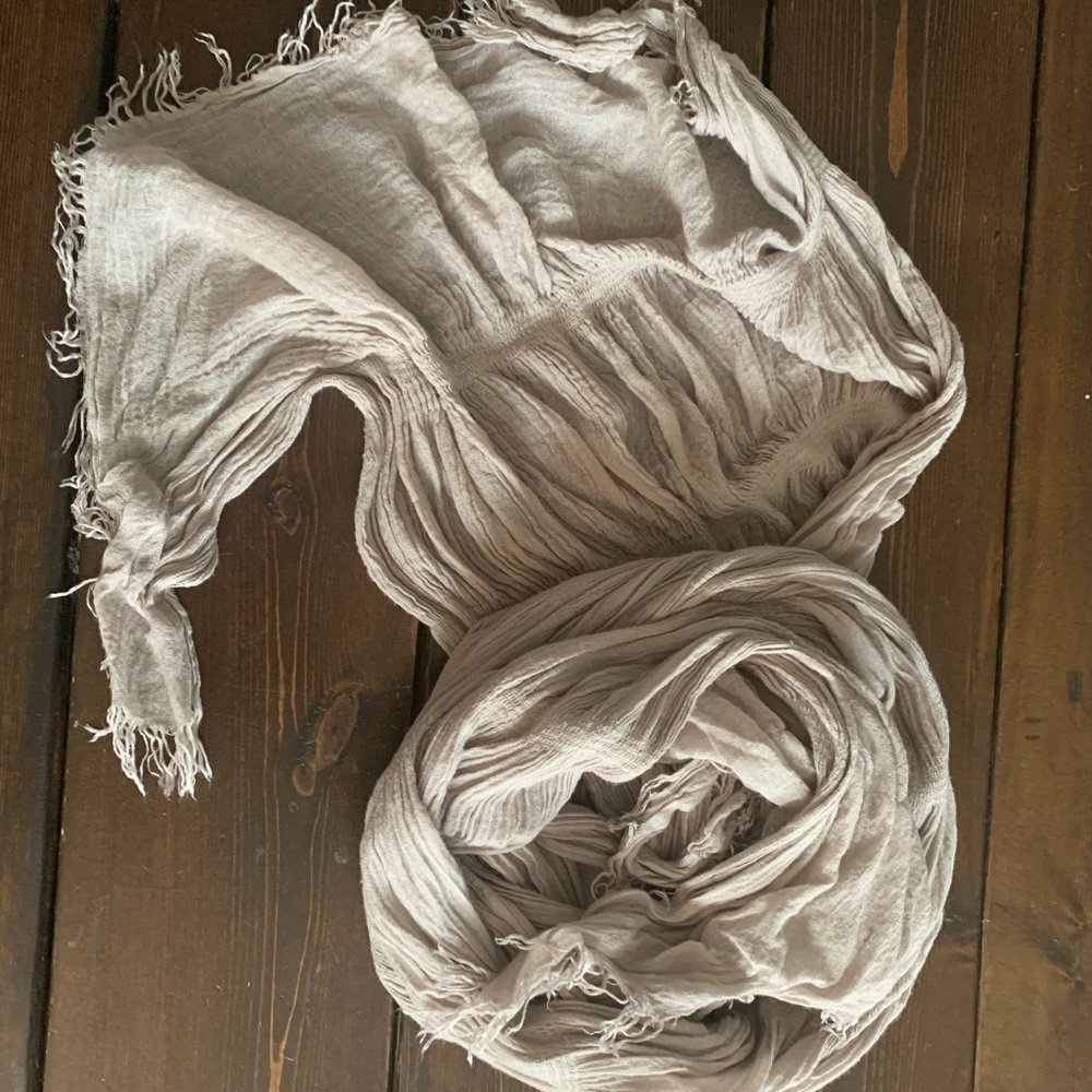 Linen scarf
